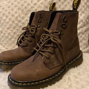 Dr. Martens boots ✨